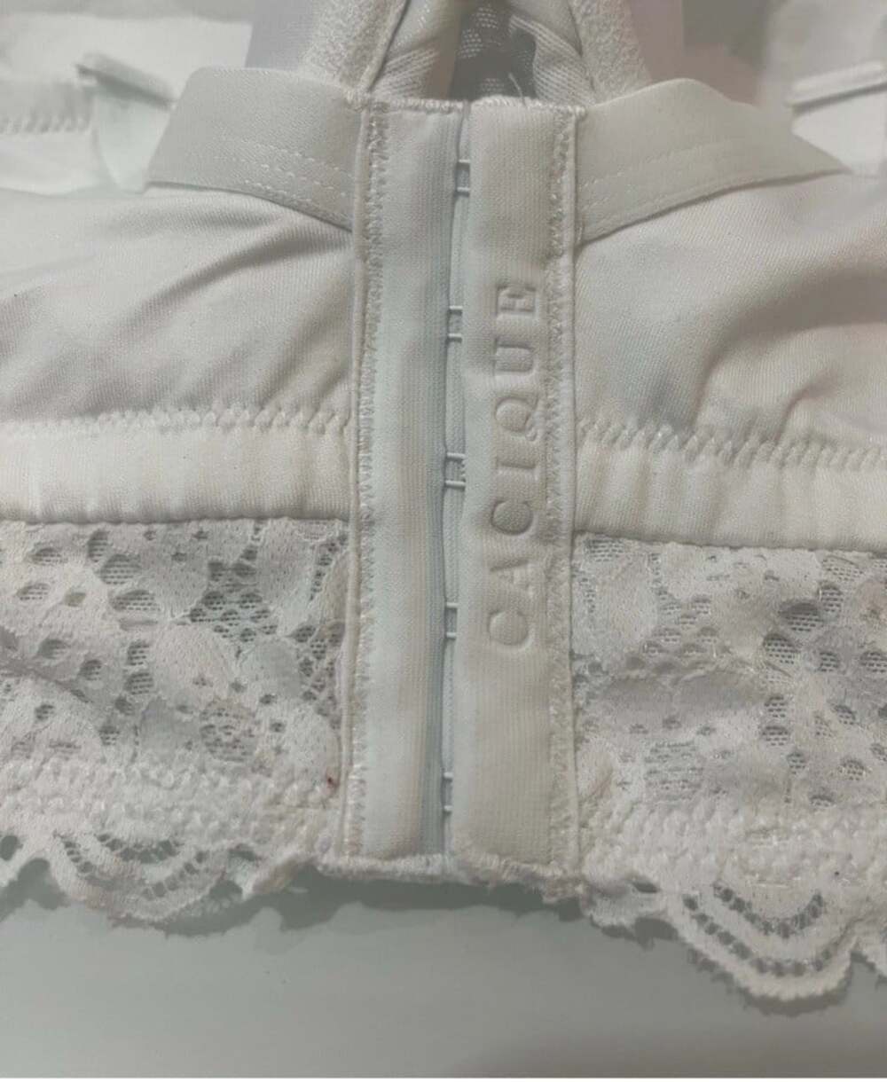 The Modern CACIQUE Collection Boost Plunge White Lace Bra Size 42C NWOT - Picture 3 of 7